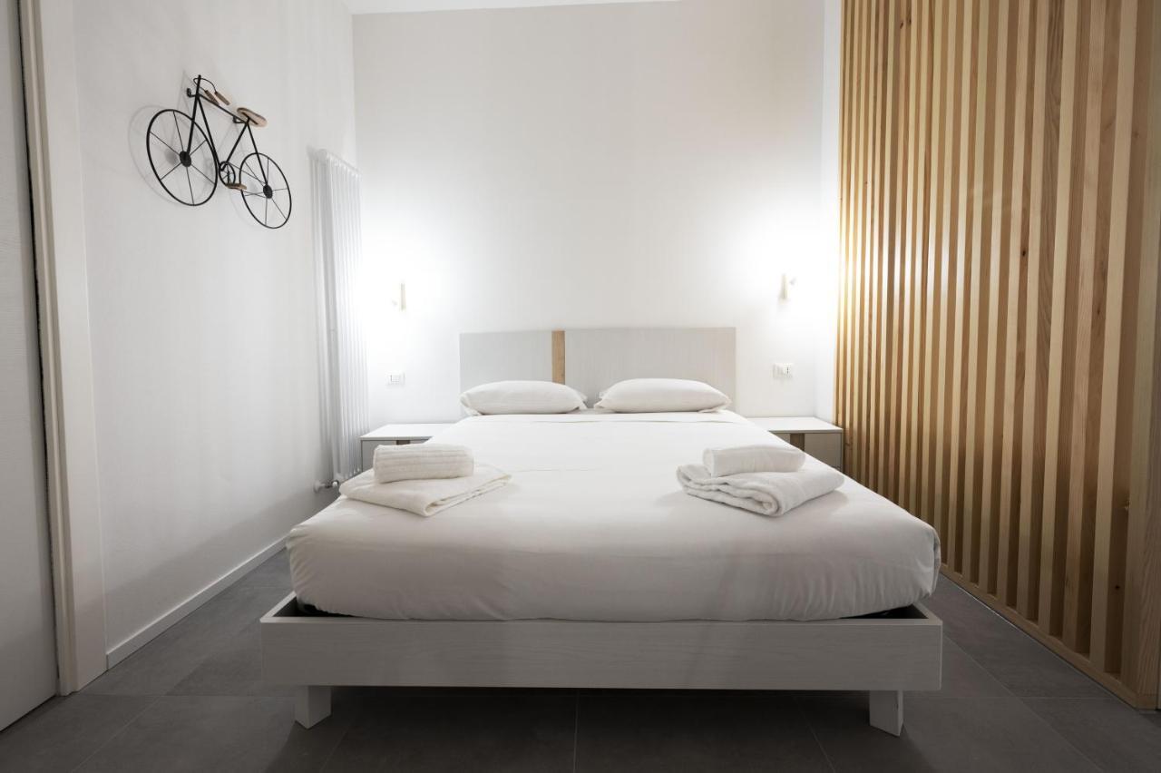 Getthekey Lenzi Suites Bologna Buitenkant foto